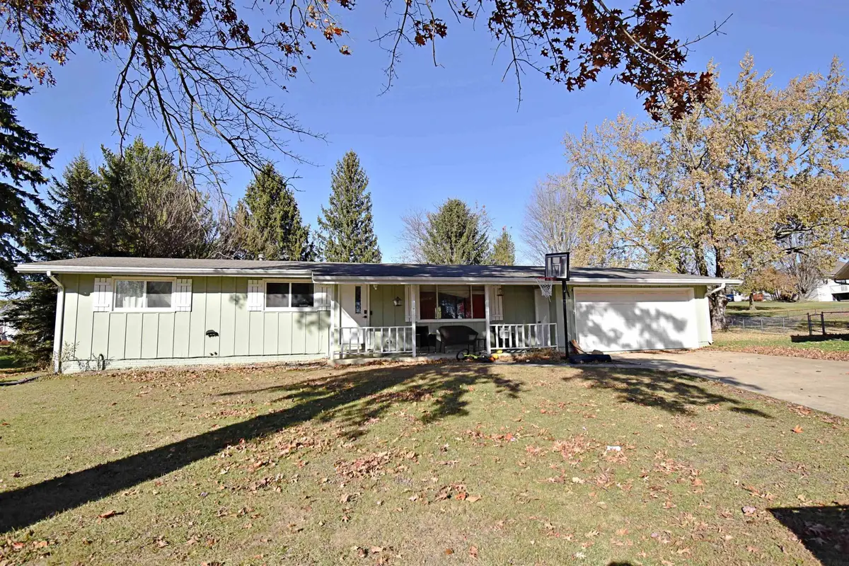 314 15th Ave. N.e., Independence, IA 50644 - #1