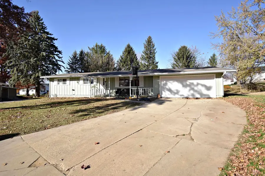 314 15th Ave. N.e., Independence, IA 50644 - #2