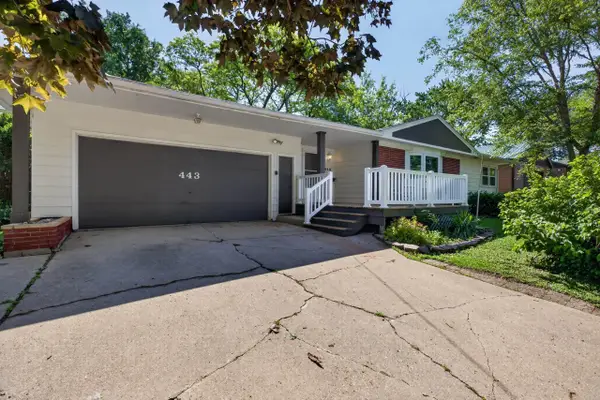443 S Hackett Road, Waterloo, IA 50701