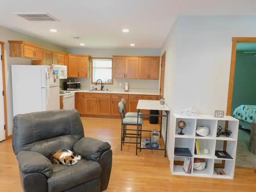 402b 5th Street, Delhi, IA 52223 - #3