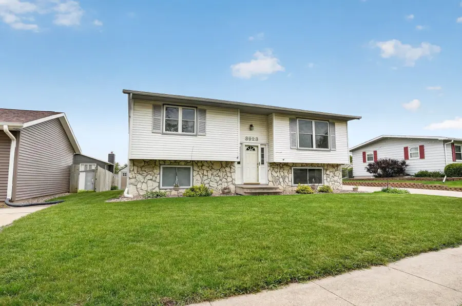 3923 Del Matro Road, Waterloo, IA 50701 - #3