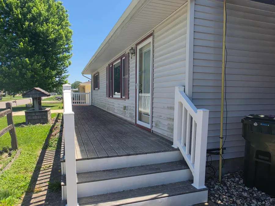 1525 Robin Road, Waterloo, IA 50701 - #3