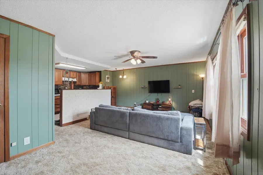 1902 12th Street, Eldora, IA 50627 - #2