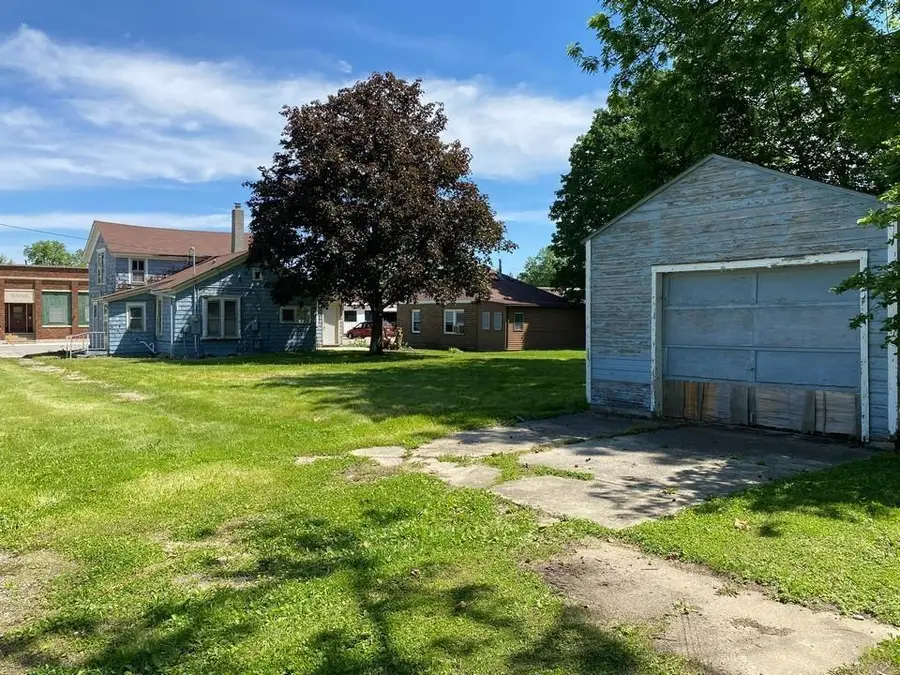 512 Madison Street, Floyd, IA 50435 - #2