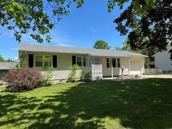 607 9th Street, Charles City, IA 50616