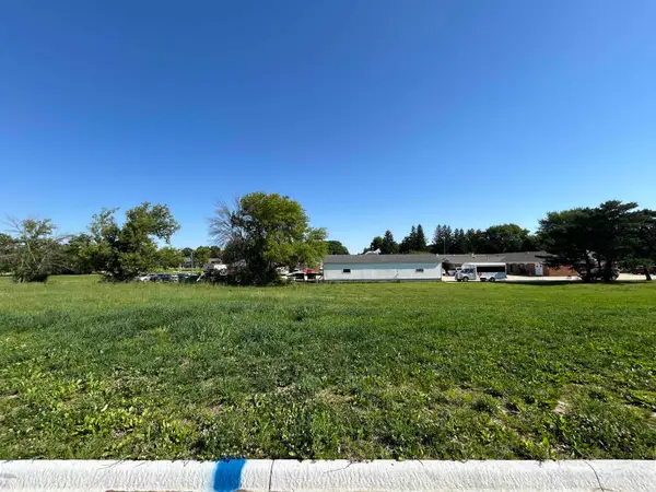 104 Maverick Lane, Riceville, IA 50466