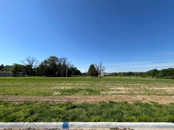 105 Maverick Lane, Riceville, IA 50466