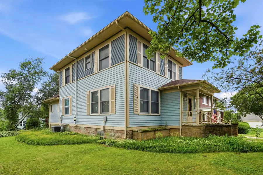 520 2nd St Se, Oelwein, IA 50662 - #3