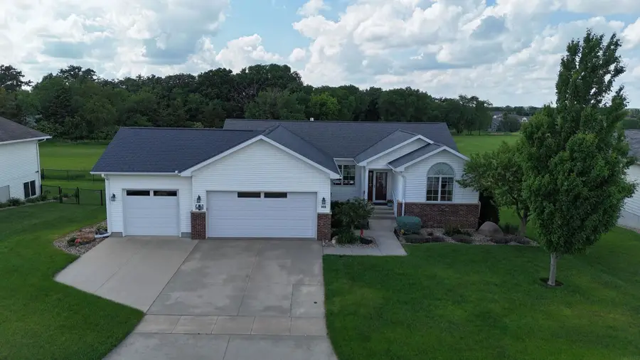 108 Eagle Ridge Drive, Waverly, IA 50677 - #2