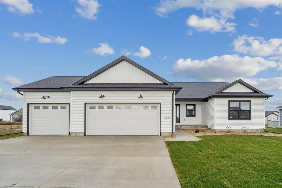 2730 Amber Valley Road, Cedar Falls, IA 50613 - #2