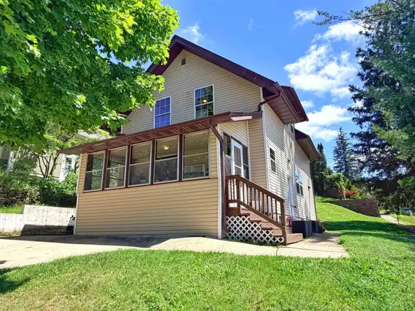 201 Hollihan Street, Decorah, IA 52101