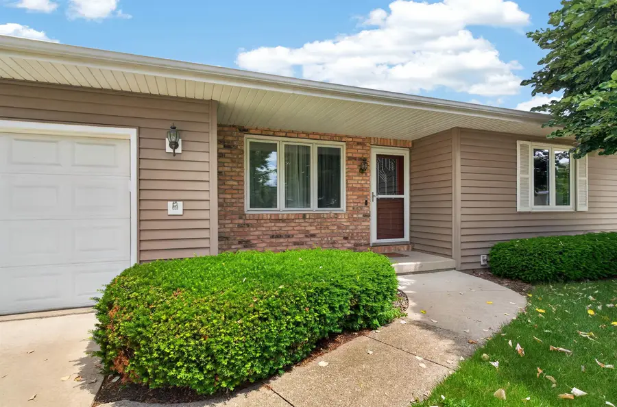 741 Wildwood Road, Waterloo, IA 50701 - #3