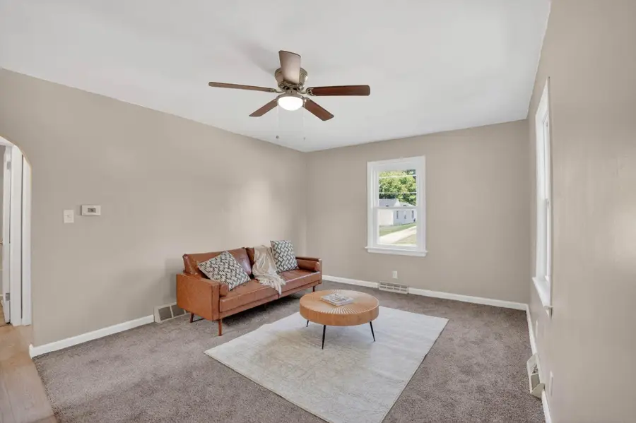 1233 Bauch Street, Waterloo, IA 50701 - #2