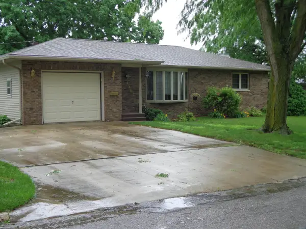 306 NE 16th Avenue, Independence, IA 50644
