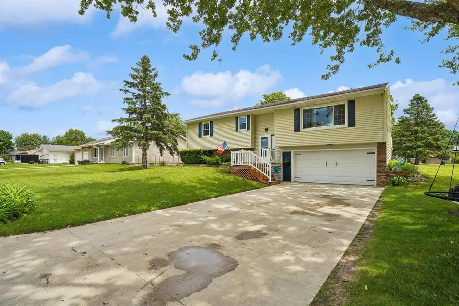 1605 3rd Street, Eldora, IA 50627 - #2