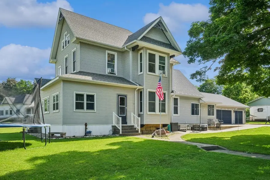 204 College Ave Ne, Hopkinton, IA 52237 - #2