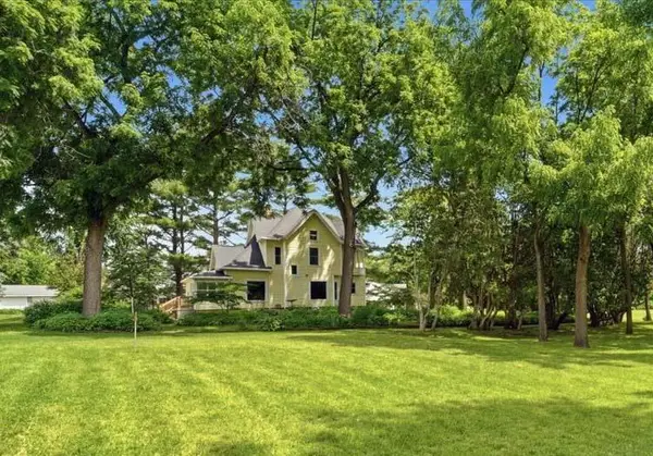 221 Forrest Avenue, Denver, IA 50622
