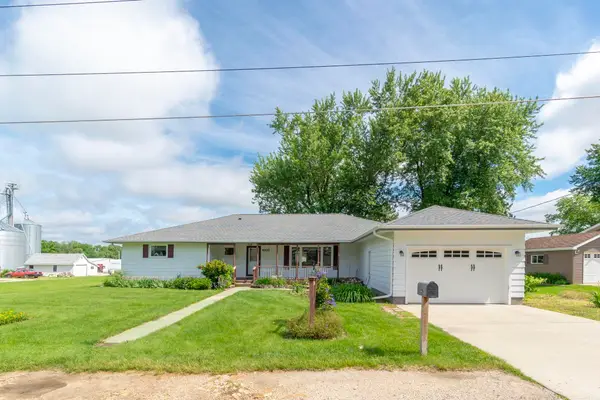 601 NE 2nd Street, Fairbank, IA 50629
