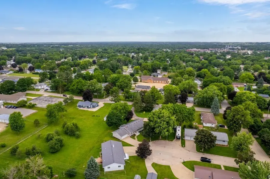 2 Riden Circle, Charles City, IA 50616 - #2