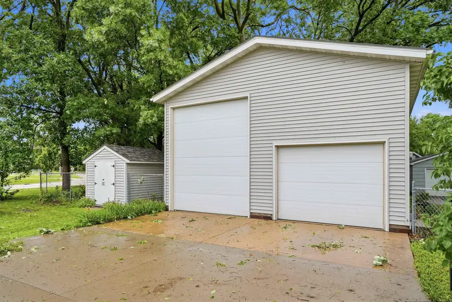 1219 Western Avenue, Cedar Falls, IA 50613 - #2