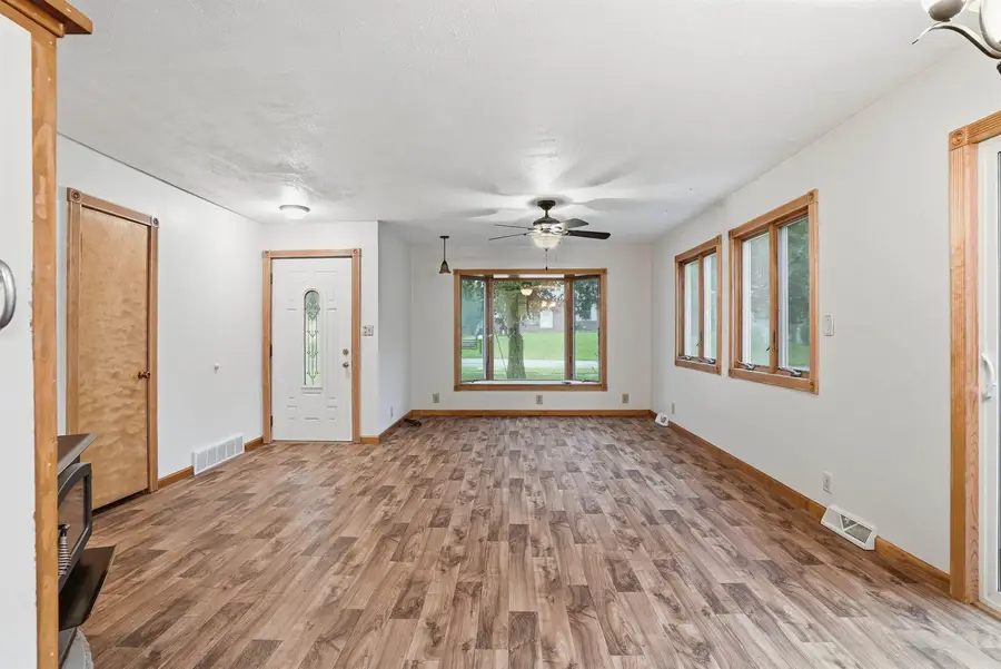 1219 Western Avenue, Cedar Falls, IA 50613 - #3