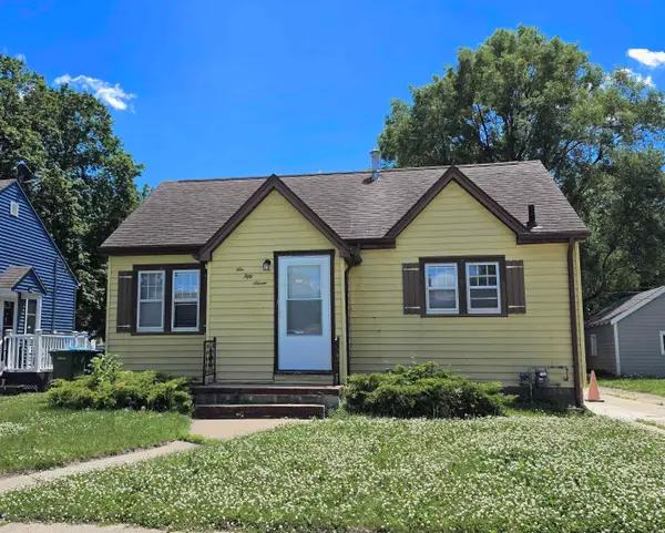 657 Dawson, Waterloo, IA 50703
