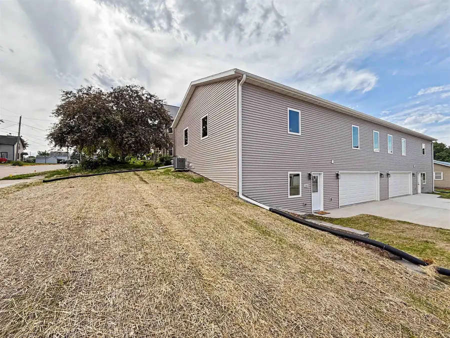 202 NW 3rd Street, Waukon, IA 52172 - #2