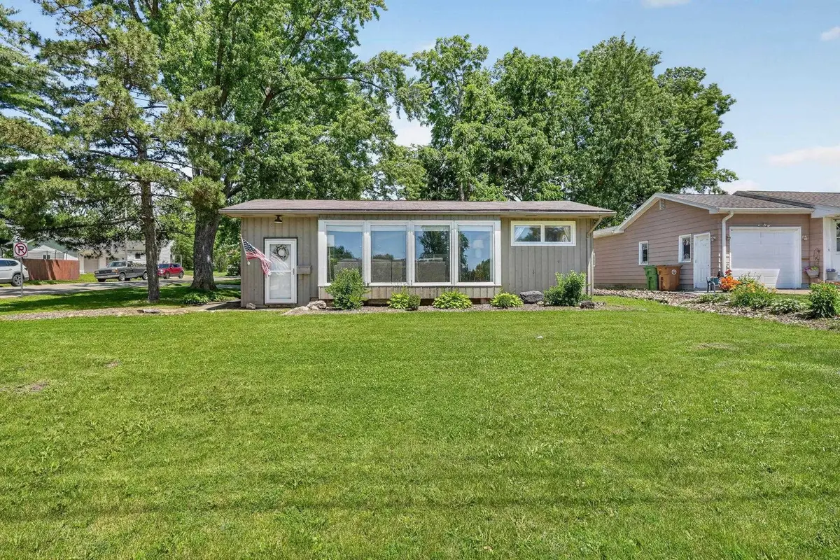 1503 Hammond Avenue, Waterloo, IA 50702 - #1
