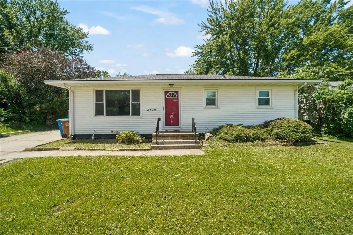 2708 Fairlane Avenue, Waterloo, IA 50702 - #1