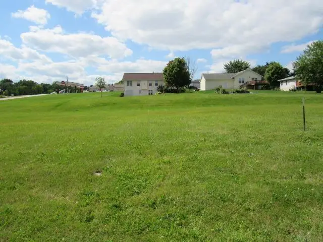 100 5th Ave Ct, Coggon, IA 52218 - #1
