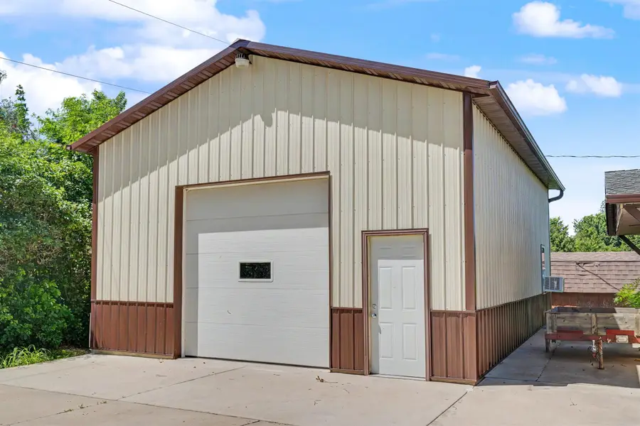 6160 W Mt. Vernon Road, Cedar Falls, IA 50613 - #3