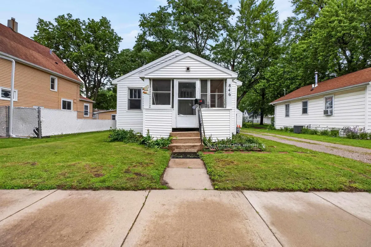 846 Dawson Street, Waterloo, IA 50703 - #1