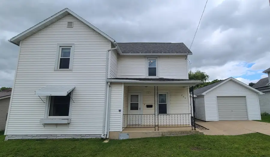 203 S Water Street, Monona, IA 52159 - #2