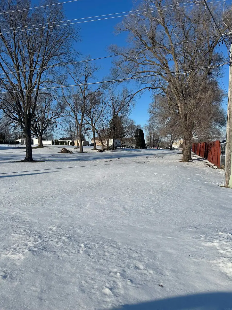 000 Lafayette Street, Elk Run Heights, IA 50707 - #3
