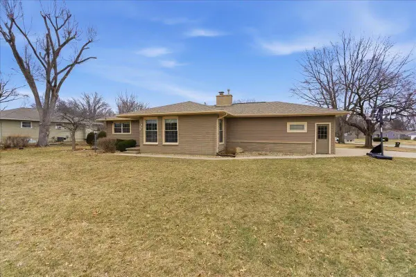 4028 Rownd Street, Cedar Falls, IA 50613
