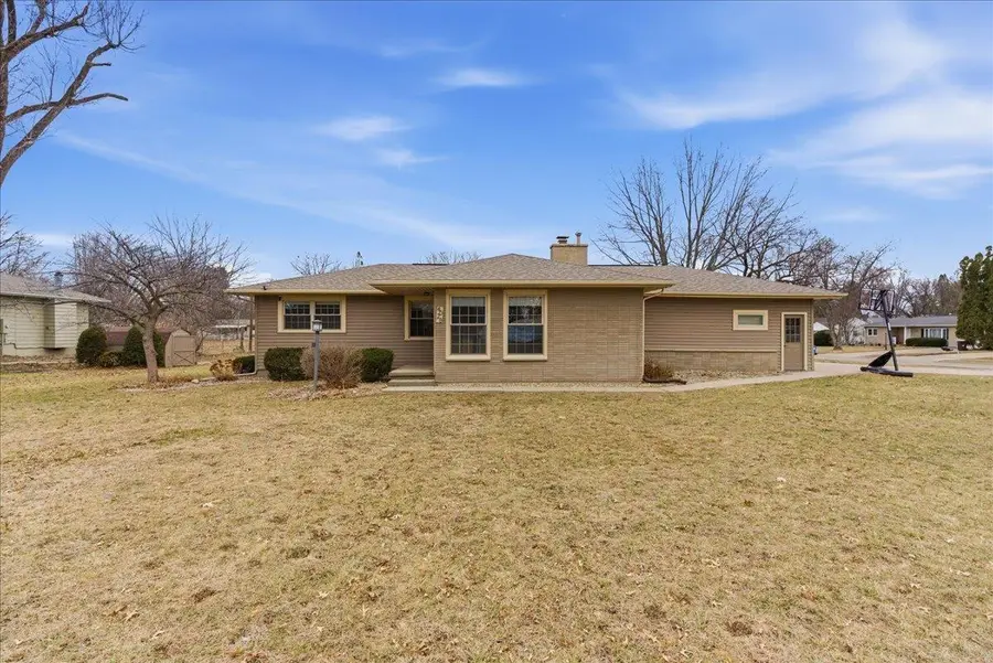 4028 Rownd Street, Cedar Falls, IA 50613 - #2