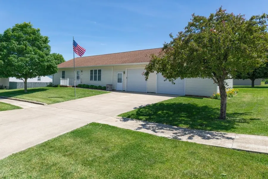 706 5th St., Parkersburg, IA 50665 - #3