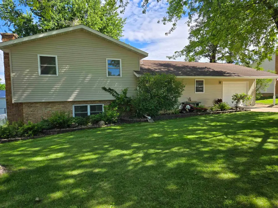 710 6th Ave E, Cresco, IA 52136 - #2