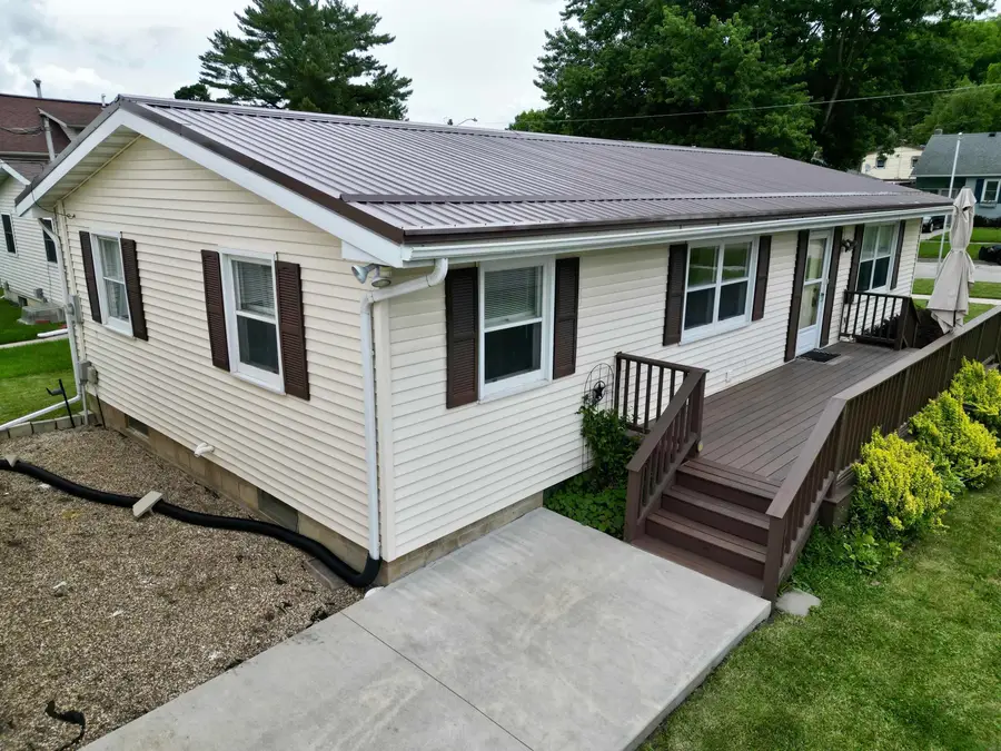1013 Mechanic Street, Decorah, IA 52101 - #2