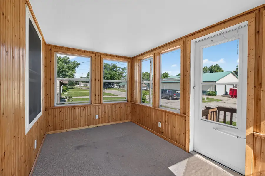 324 Brookside Avenue, Evansdale, IA 50707 - #3