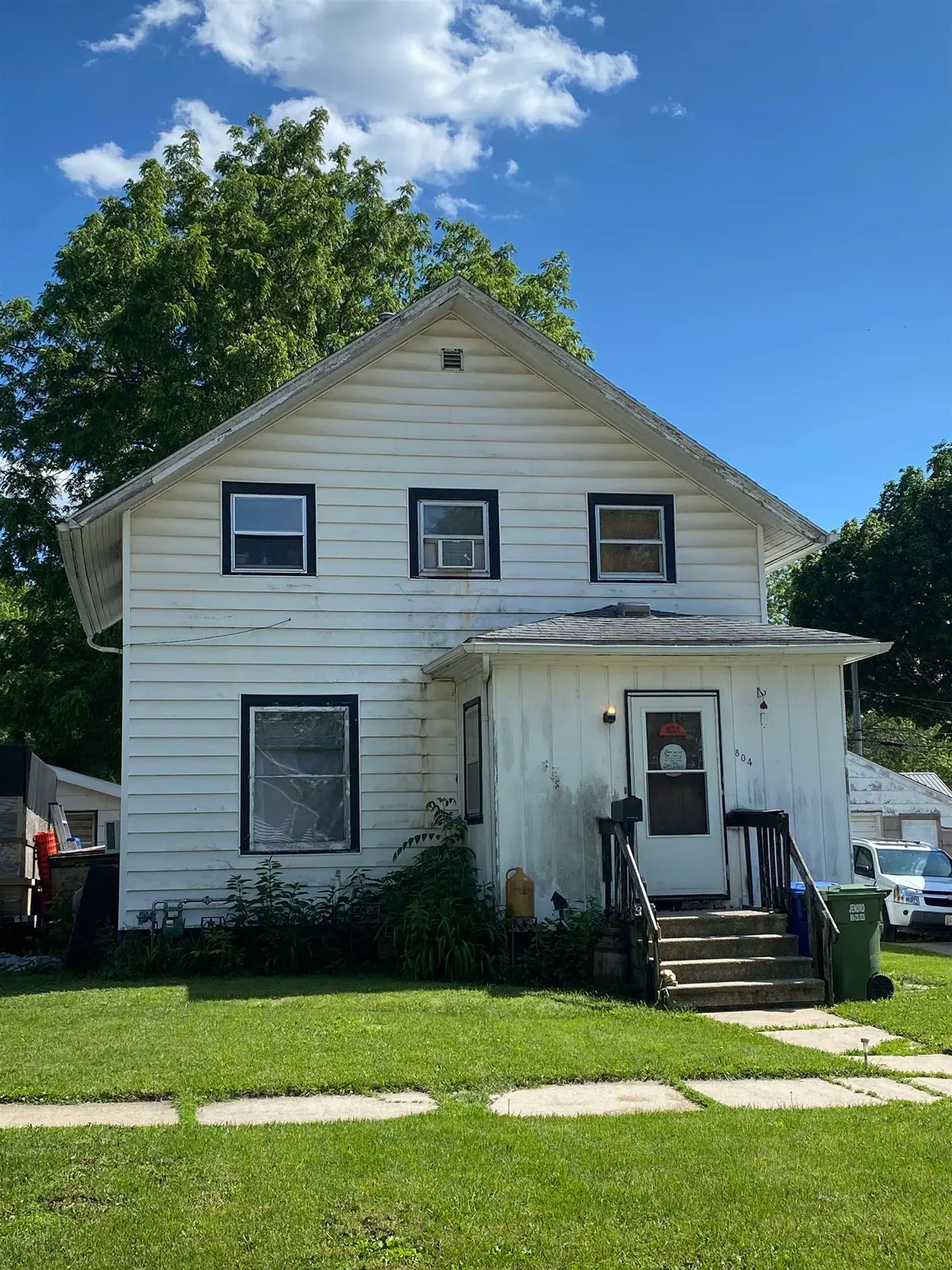 804 10th Avenue, Charles City, IA 50616 - #1
