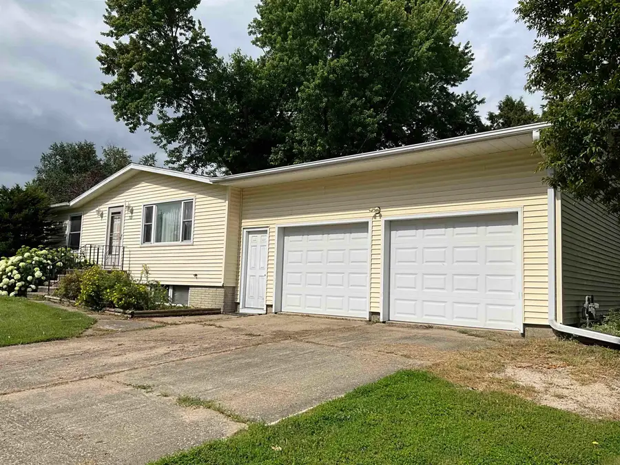 701 Rainbow Avenue, West Union, IA 52175 - #3