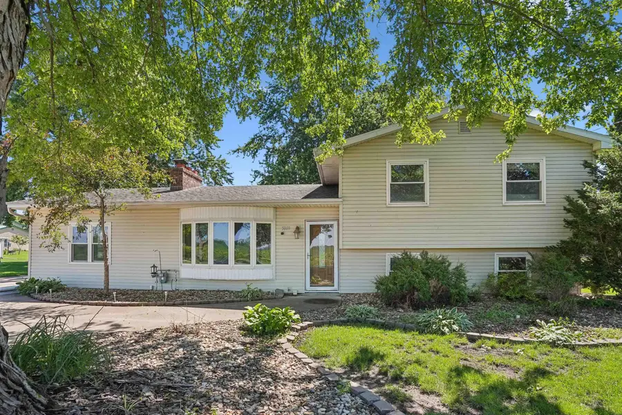 5809 Foulk Road, Waterloo, IA 50702 - #2