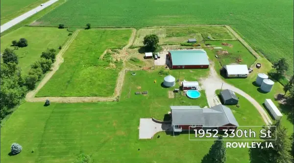 1952 330th Street, Rowley, IA 52329