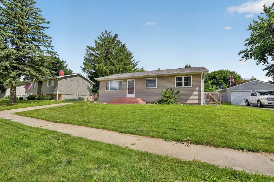 1638 Oriole Avenue, Waterloo, IA 50701 - #2