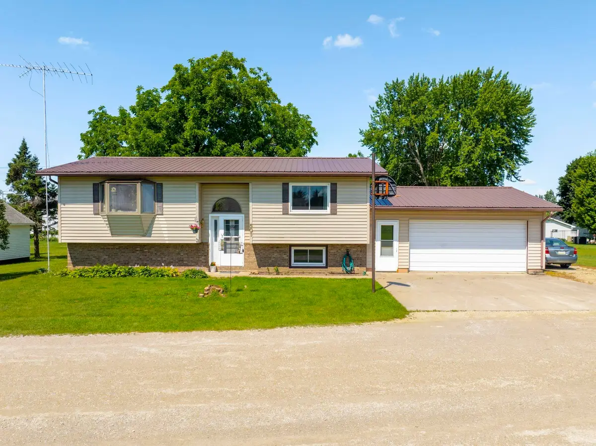 501 Water Street, Sumner, IA 50674 - #1