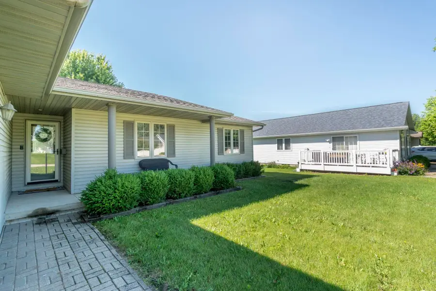 434 Amber Lane, Elk Run Heights, IA 50707 - #3