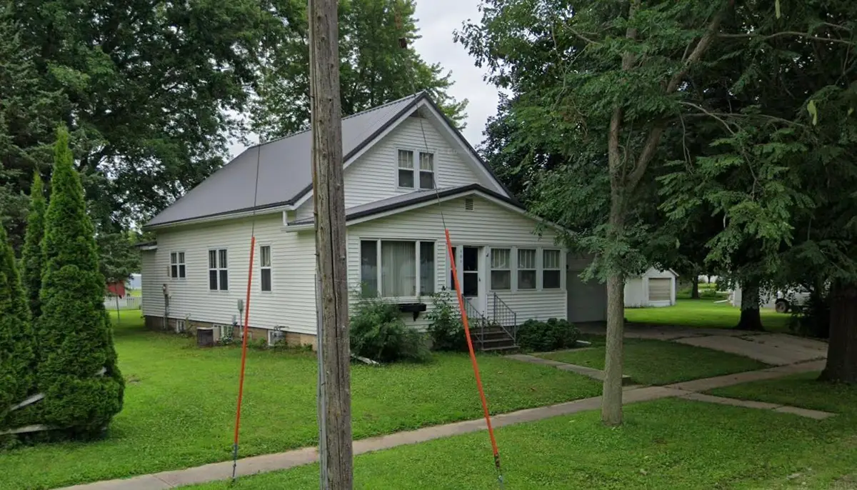 401 S Church Street, Clarksville, IA 50619 - #1