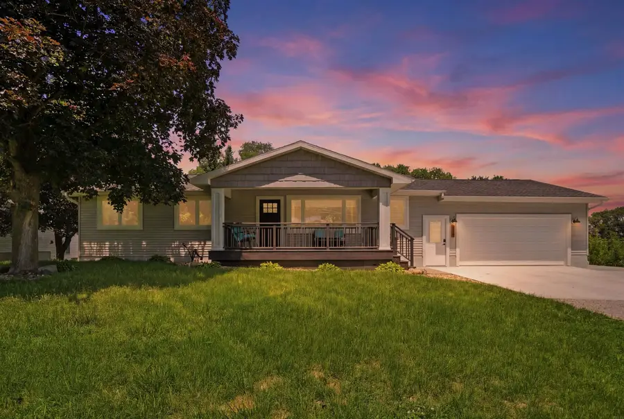 3553 E Shaulis Road, Waterloo, IA 50702 - #2