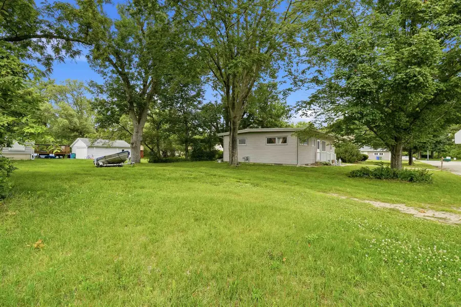 720 SE 4th Street, Waverly, IA 50677 - #3